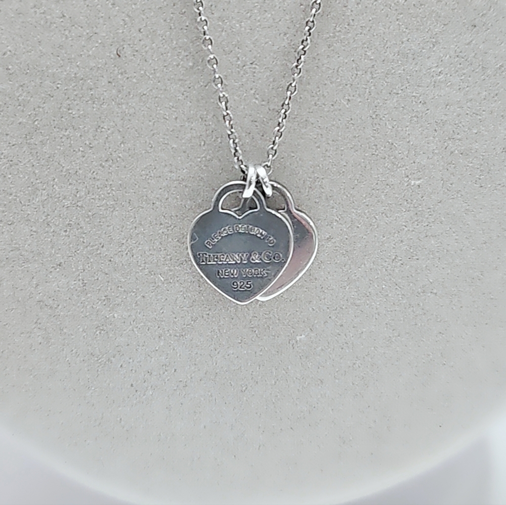 Authentic Tiffany And Co Mini Heart Necklase - Picture 9 of 10